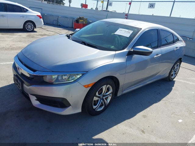 2018 HONDA CIVIC 2HGFC2F53JH527268 Photo 1