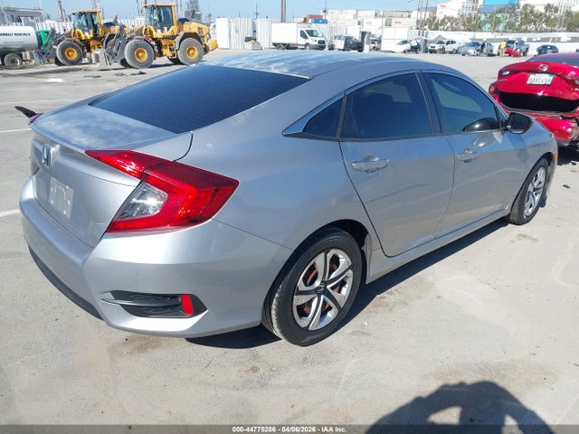 2018 HONDA CIVIC 2HGFC2F53JH527268 Photo 3