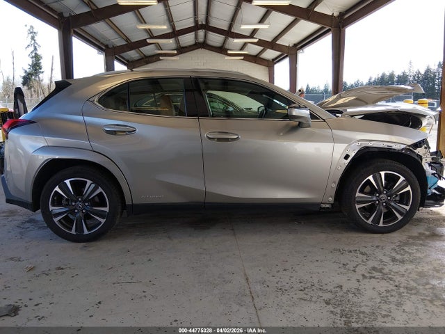 JTHP9JBH6N2060369 Lexus UX 250H