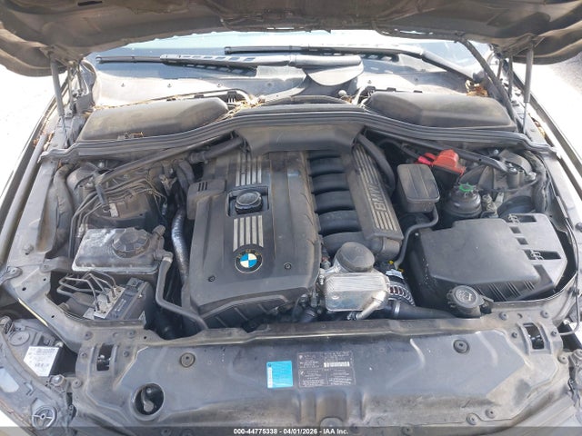 2008 Bmw 528i მანქანა იყიდება აუქციონზე, vin: WBANU53588CT08264, აუქციონის ნომერი: 44775338