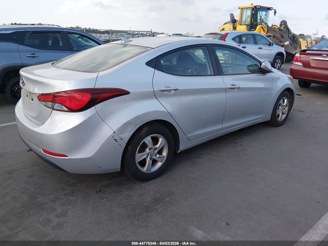 2015 HYUNDAI ELANTRA KMHDH4AE9FU414922 Photo 3