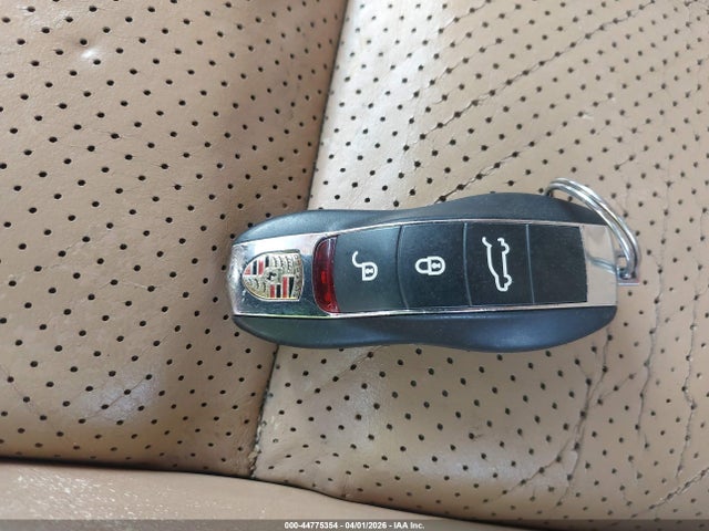2013 Porsche Cayenne მანქანა იყიდება აუქციონზე, vin: WP1AA2A21DLA00038, აუქციონის ნომერი: 44775354