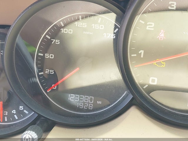 2013 Porsche Cayenne მანქანა იყიდება აუქციონზე, vin: WP1AA2A21DLA00038, აუქციონის ნომერი: 44775354