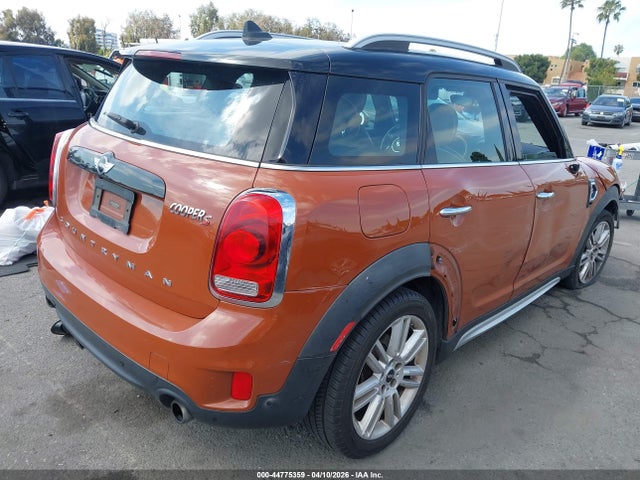 Mini Countryman Cooper S 2017 WMZYT3C39H3D97996 Image 4