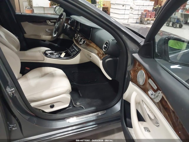 Продаж на аукціоні авто 2017 Mercedes-benz E 300 4matic, vin: WDDZF4KB1HA060442, номер лоту: 44775361