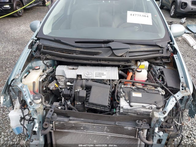 JTDKN3DU1F1967762 Toyota Prius Two