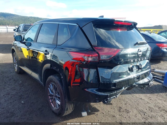 5N1BT3AB3SC864605 Nissan Rogue S Intelligent Awd