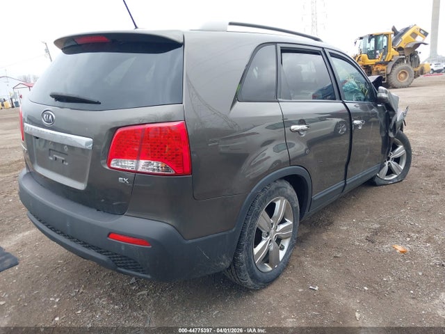 2013 Kia Sorento Ex მანქანა იყიდება აუქციონზე, vin: 5XYKU4A69DG321963, აუქციონის ნომერი: 44775397