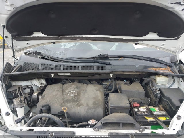 2017 TOYOTA SIENNA 5TDYZ3DC4HS894026 Photo 9