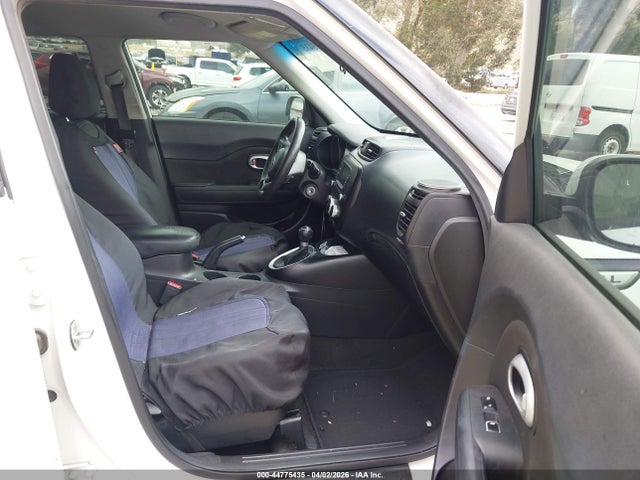 KNDJN2A23H7422624 KIA Soul