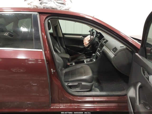 44775464 :رقم المزاد ، 1VWBH7A36CC085784 vin ، 2012 Volkswagen Passat 2.5l Se مزاد بيع