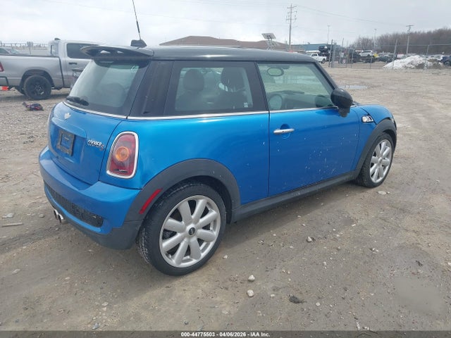 2009 MINI COOPER S WMWMF73549TT94644 Photo 3
