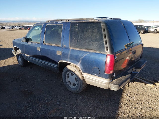 1999 CHEVROLET TAHOE 1GNEC13R0XJ546516 Photo 2