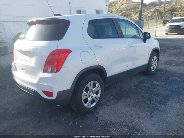 2017 CHEVROLET TRAX 3GNCJKSB7HL269879 Photo 3