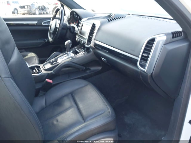 2013 PORSCHE CAYENNE WP1AA2A22DLA12568 Photo 4
