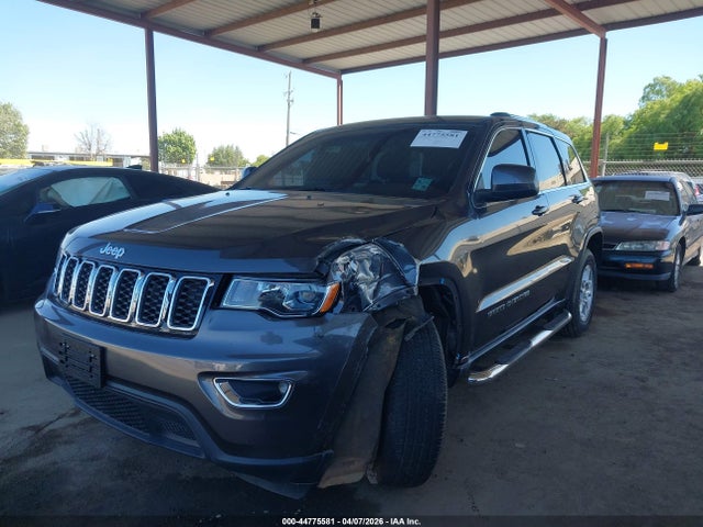 1C4RJEAG3HC928196 Jeep Grand Cherokee Laredo 4x2