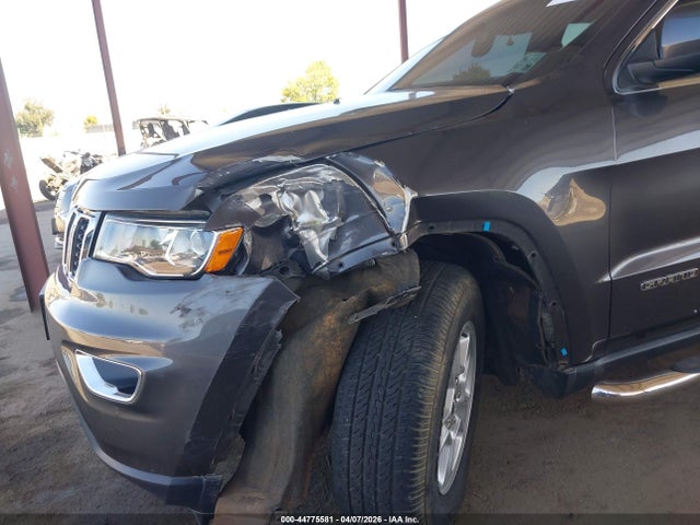 1C4RJEAG3HC928196 Jeep Grand Cherokee Laredo 4x2