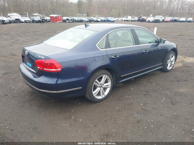 Продаж на аукціоні авто 2014 Volkswagen Passat 2.0l Tdi Sel Premium, vin: 1VWCN7A37EC060179, номер лоту: 44775616
