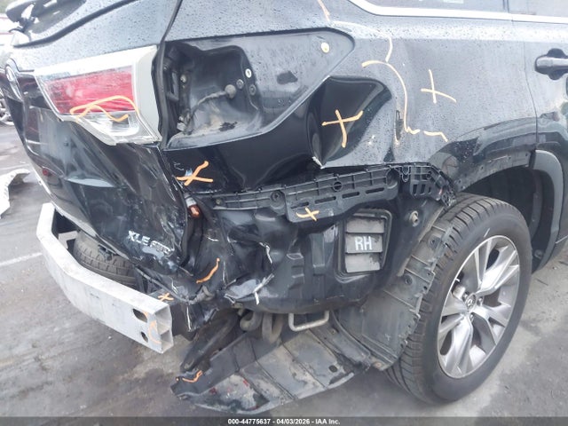 2015 Toyota Highlander Xle V6 მანქანა იყიდება აუქციონზე, vin: 5TDJKRFH6FS222287, აუქციონის ნომერი: 44775637