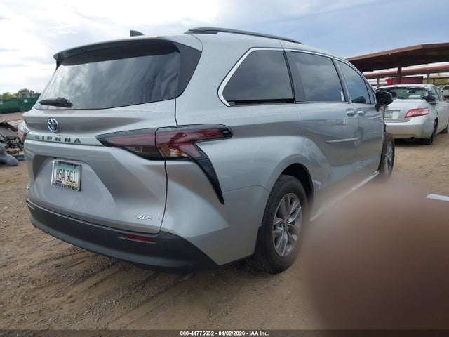 Auction sale of the 2025 Toyota Sienna Xle, vin: 5TDJRKEC6SS257172, lot number: 44775652
