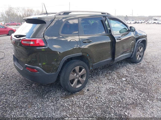 44775658 :رقم المزاد ، 1C4PJMCB3GW303975 vin ، 2016 Jeep Cherokee 75th Anniversary مزاد بيع