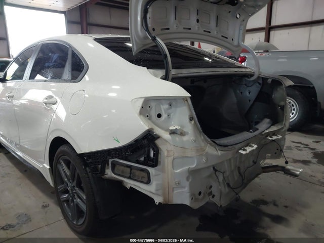 3KPF34AD9LE240704 KIA Forte Gt-line