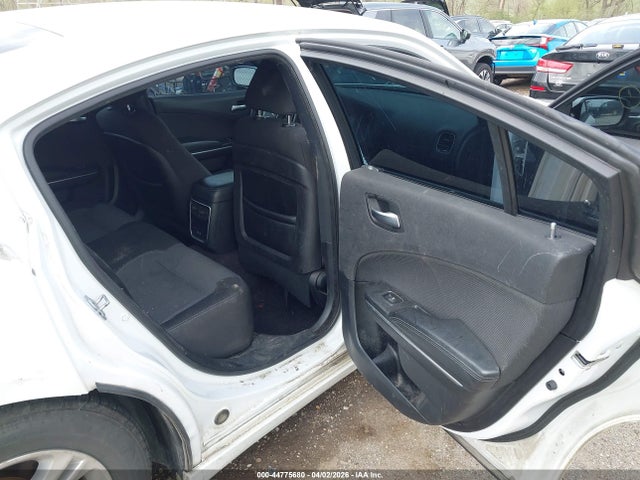 Продаж на аукціоні авто 2017 Dodge Charger Se Rwd, vin: 2C3CDXBGXHH557319, номер лоту: 44775680