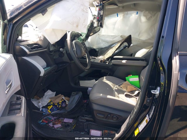 5TDJRKEC7SS231972 Toyota SIENNA XLE