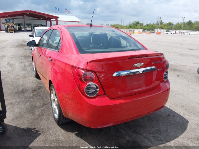 1G1JE5SB9F4116048 Chevrolet Sonic Ltz Auto
