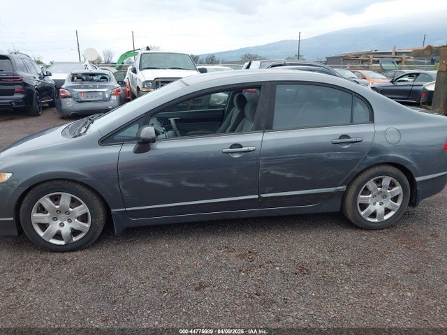 44775689 :رقم المزاد ، 19XFA1E52AE039635 vin ، 2010 Honda Civic Lx مزاد بيع