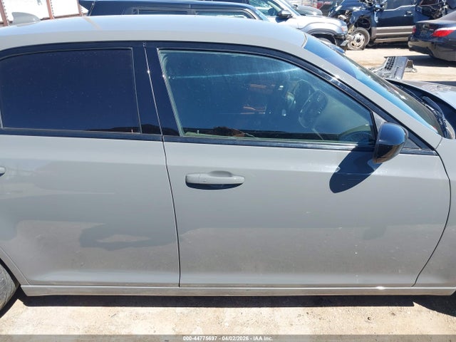 44775697 :رقم المزاد ، 2C3CCAAG1KH570274 vin ، 2019 Chrysler 300 Touring مزاد بيع