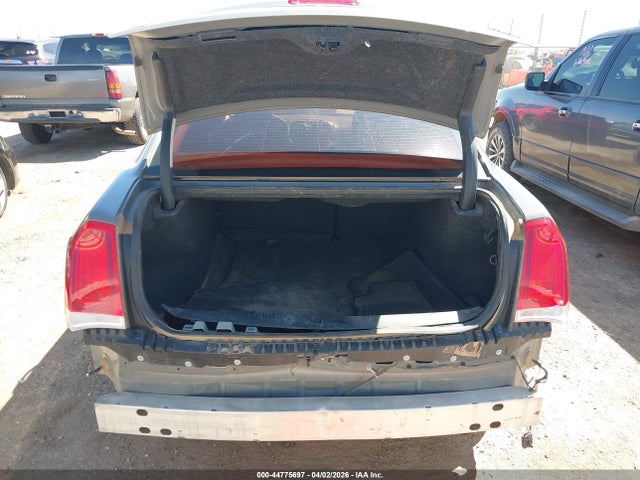 44775697 :رقم المزاد ، 2C3CCAAG1KH570274 vin ، 2019 Chrysler 300 Touring مزاد بيع