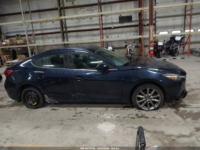 44775743 :رقم المزاد ، 3MZBN1W38JM202971 vin ، 2018 Mazda Mazda3 Grand Touring مزاد بيع