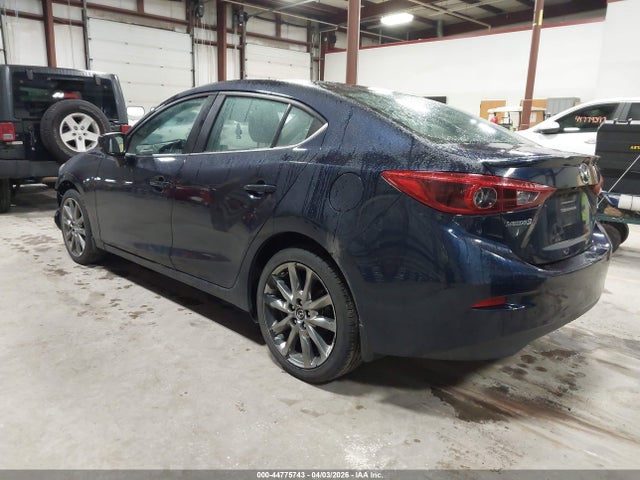44775743 :رقم المزاد ، 3MZBN1W38JM202971 vin ، 2018 Mazda Mazda3 Grand Touring مزاد بيع