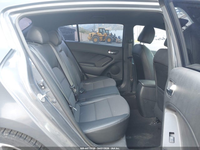 KNAFZ5A33G5494547 KIA FORTE SX