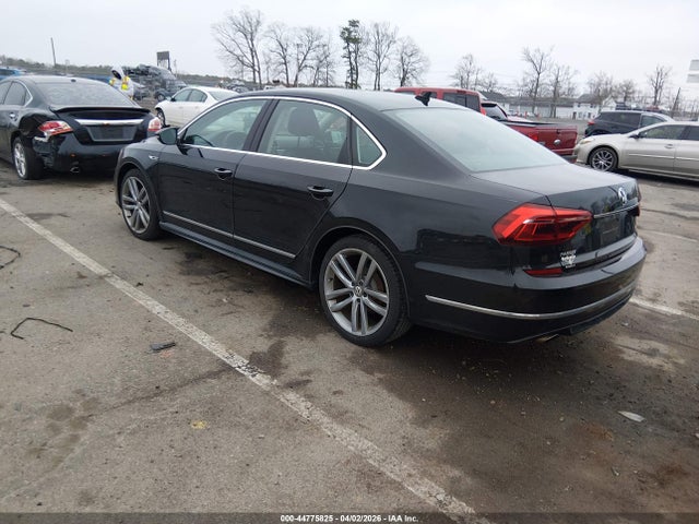 Продажа на аукционе авто 2017 Volkswagen Passat 1.8t R-line, vin: 1VWDT7A32HC008120, номер лота: 44775825