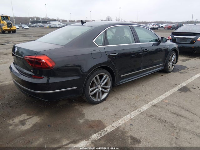 Продажа на аукционе авто 2017 Volkswagen Passat 1.8t R-line, vin: 1VWDT7A32HC008120, номер лота: 44775825