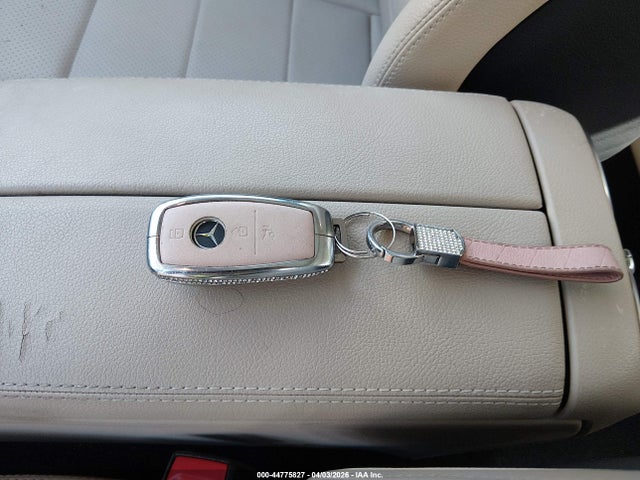 Продажа на аукционе авто 2019 Mercedes-benz C 300, vin: 55SWF8DB1KU321681, номер лота: 44775827