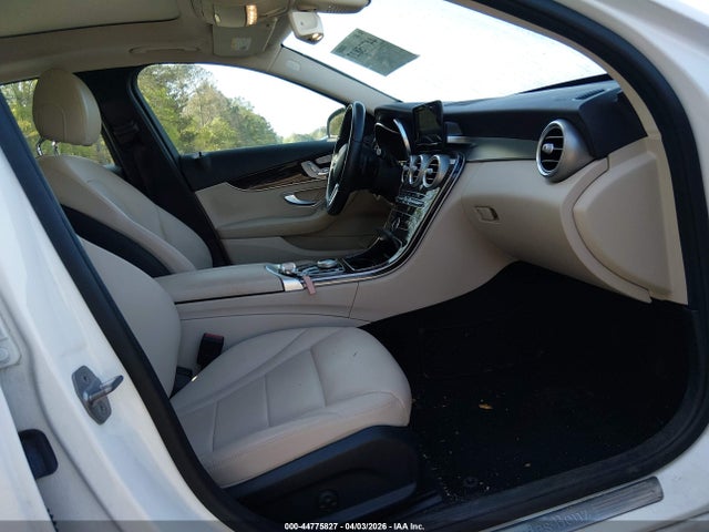 Продажа на аукционе авто 2019 Mercedes-benz C 300, vin: 55SWF8DB1KU321681, номер лота: 44775827