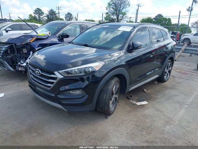 2018 HYUNDAI TUCSON KM8J3CA26JU799530 Photo 1