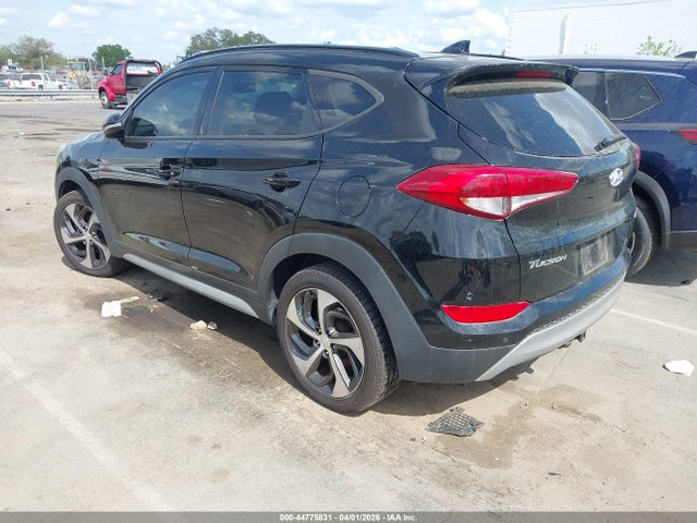 2018 HYUNDAI TUCSON KM8J3CA26JU799530 Photo 2