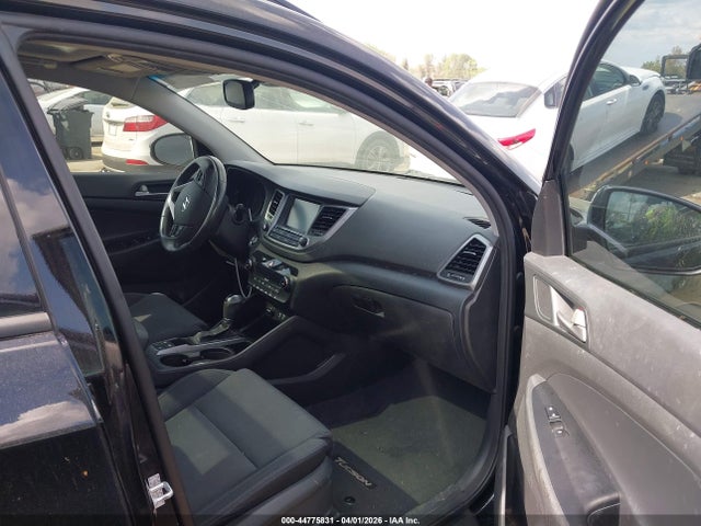 2018 HYUNDAI TUCSON KM8J3CA26JU799530 Photo 4