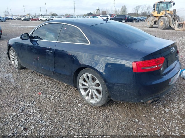 2011 AUDI A5 WAULFAFR4BA016008 Photo 2
