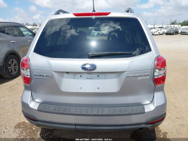 Subaru Forester 2.5i Premium 2015 JF2SJADC2FH822388 Image 16