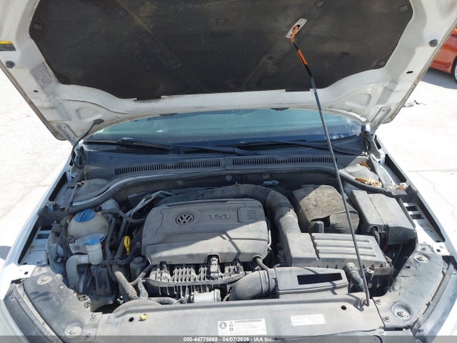 3VWD17AJ7EM302207 Volkswagen Jetta 1.8t Se