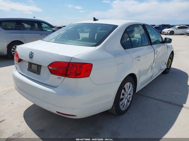 3VWD17AJ7EM302207 Volkswagen Jetta 1.8t Se