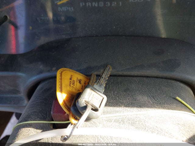 1998 Gmc Sierra 1500 Sl Wideside მანქანა იყიდება აუქციონზე, vin: 2GTEC19R4W1550528, აუქციონის ნომერი: 44775888