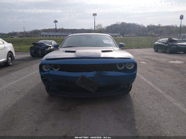 Продаж на аукціоні авто 2021 Dodge Challenger Sxt, vin: 2C3CDZAG5MH543240, номер лоту: 44775891