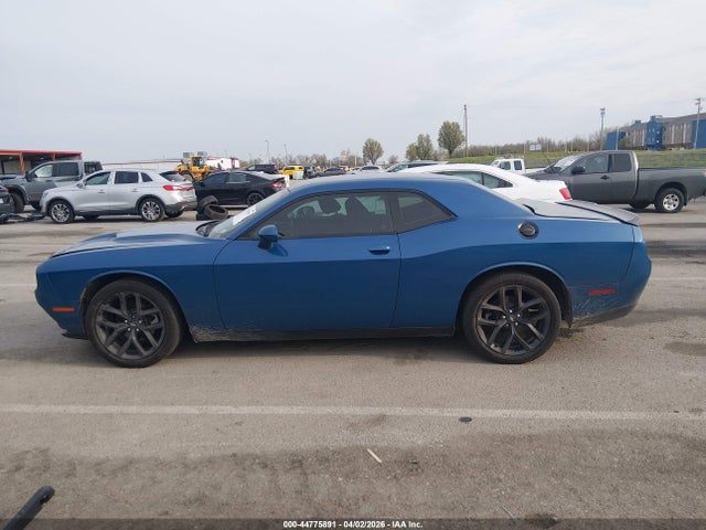 Продаж на аукціоні авто 2021 Dodge Challenger Sxt, vin: 2C3CDZAG5MH543240, номер лоту: 44775891