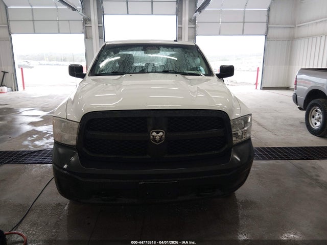 3C6RR7KG4MG663936 RAM 1500 Classic Tradesman 4x4 5&#039;7 Box